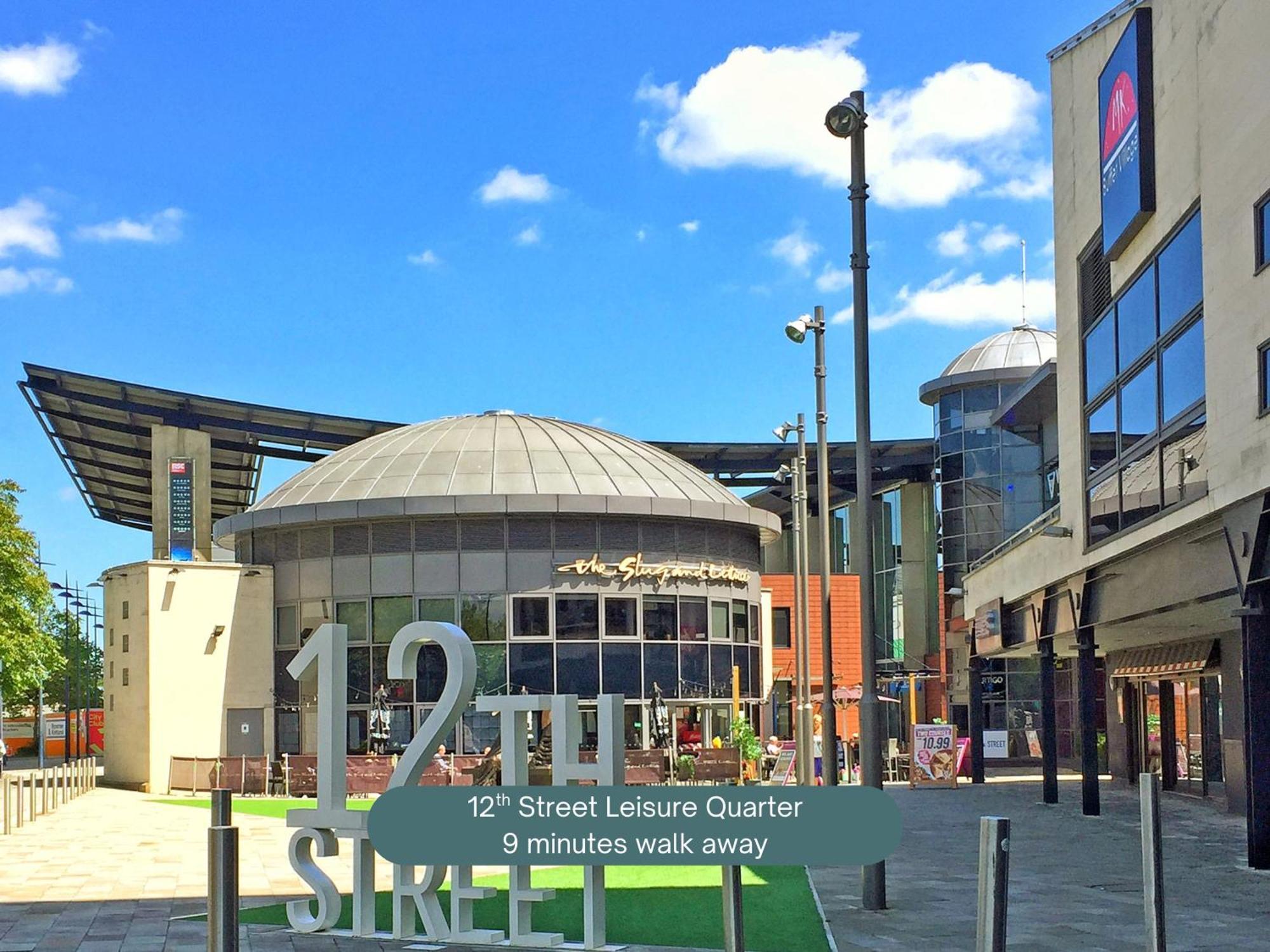 Penthouse Apartment - City Centre - Secure Parking, Balcony, Self-Check-In, Fast Wifi And Smart Tv With Netflix By Yoko Property Milton Keynes Exterior photo
