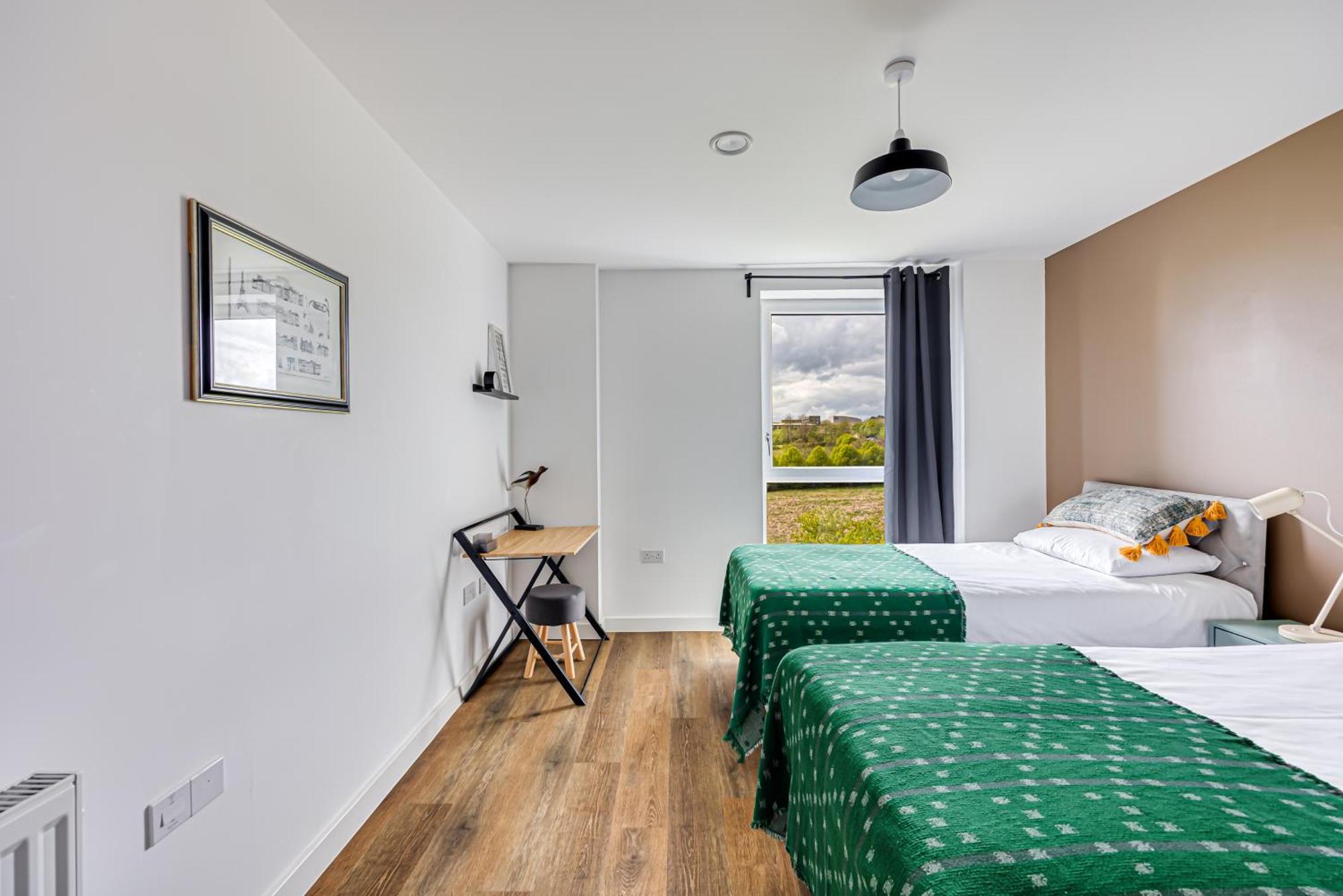 Penthouse Apartment - City Centre - Secure Parking, Balcony, Self-Check-In, Fast Wifi And Smart Tv With Netflix By Yoko Property Milton Keynes Exterior photo