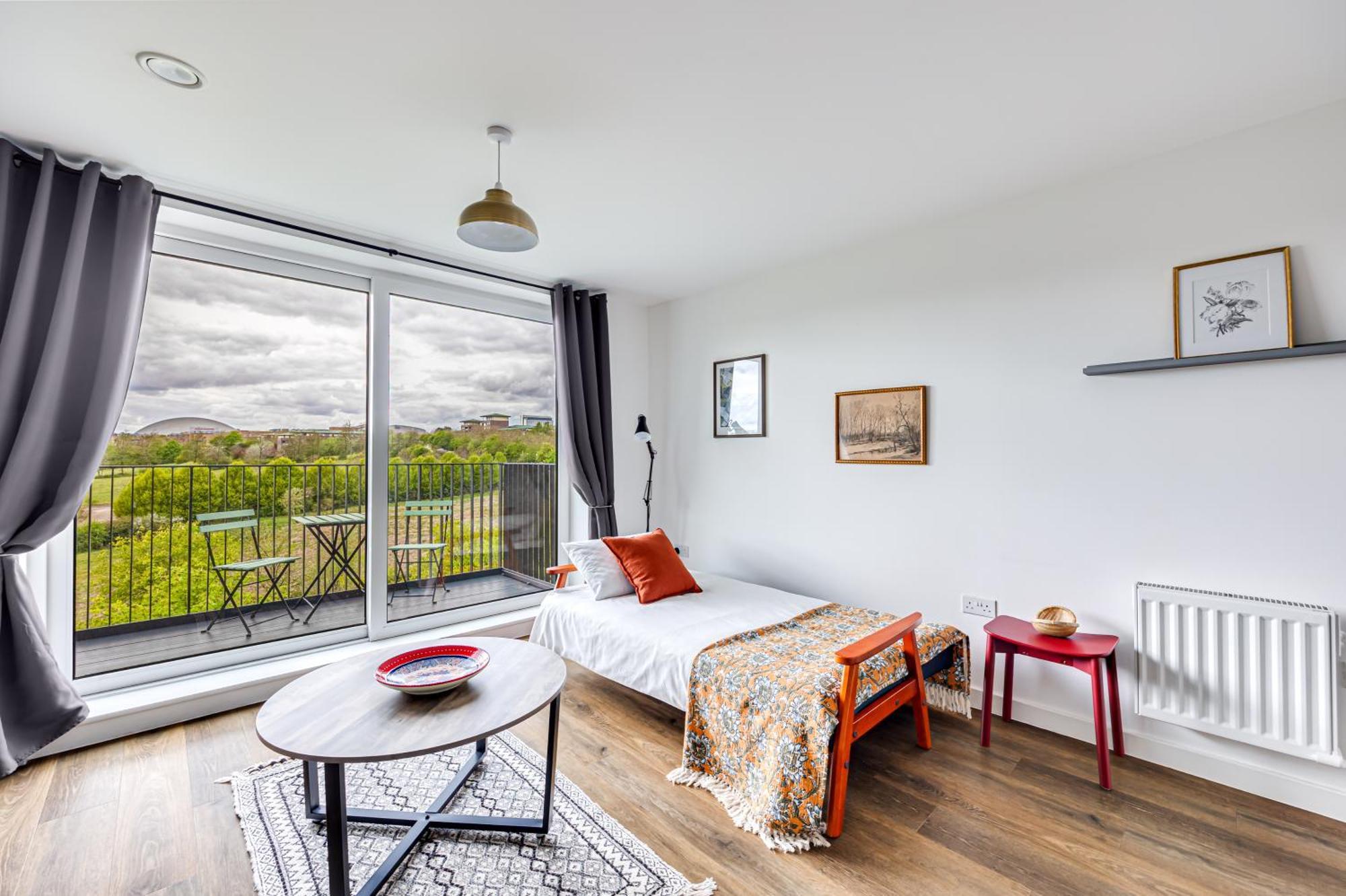 Penthouse Apartment - City Centre - Secure Parking, Balcony, Self-Check-In, Fast Wifi And Smart Tv With Netflix By Yoko Property Milton Keynes Exterior photo