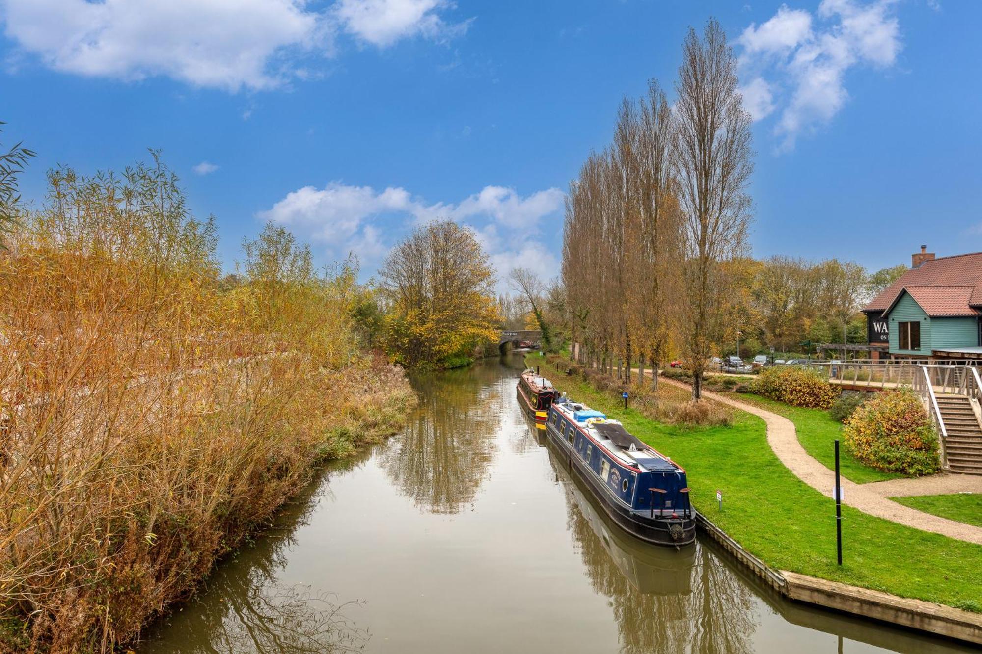 Penthouse Apartment - City Centre - Secure Parking, Balcony, Self-Check-In, Fast Wifi And Smart Tv With Netflix By Yoko Property Milton Keynes Exterior photo