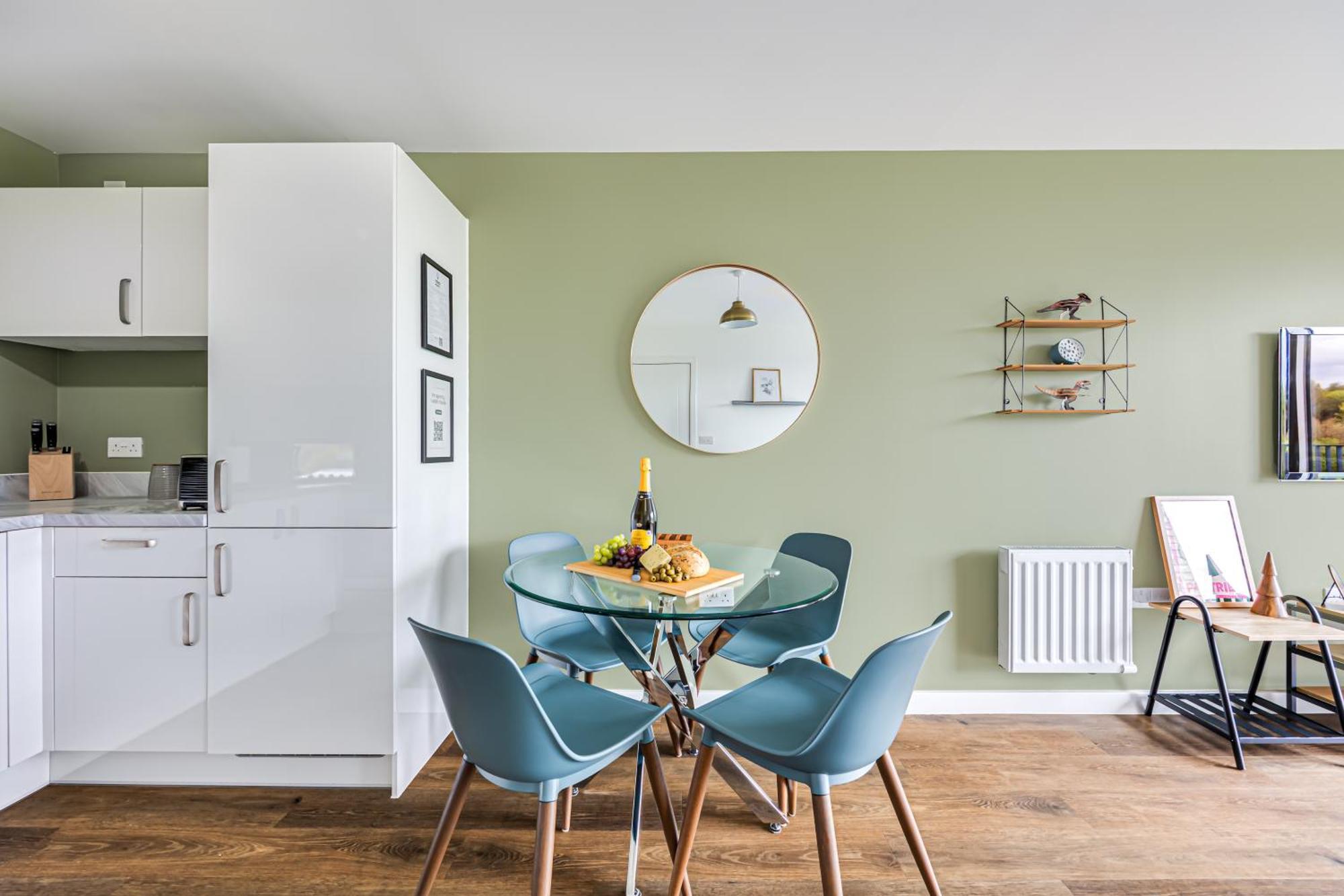Penthouse Apartment - City Centre - Secure Parking, Balcony, Self-Check-In, Fast Wifi And Smart Tv With Netflix By Yoko Property Milton Keynes Exterior photo