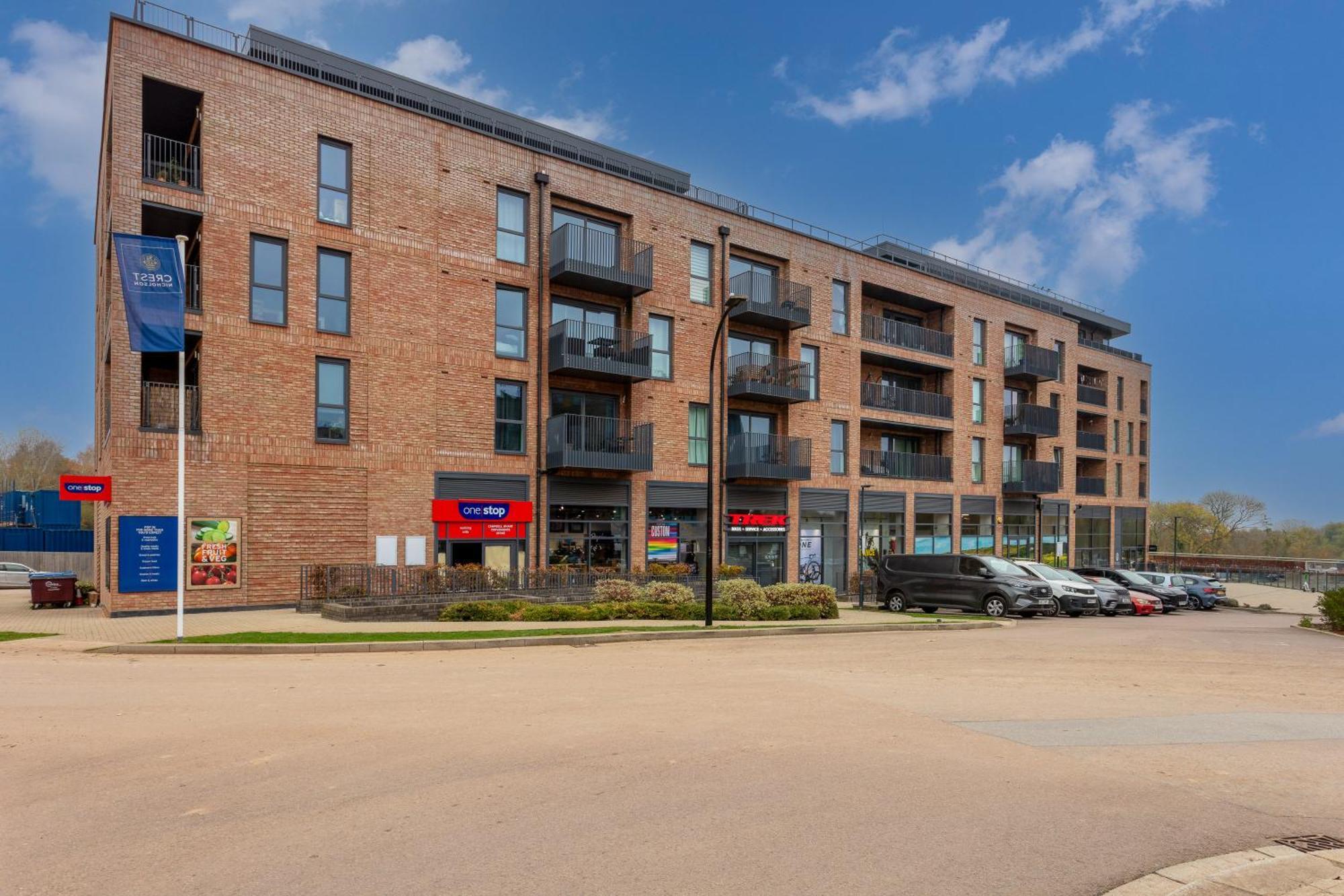 Penthouse Apartment - City Centre - Secure Parking, Balcony, Self-Check-In, Fast Wifi And Smart Tv With Netflix By Yoko Property Milton Keynes Exterior photo